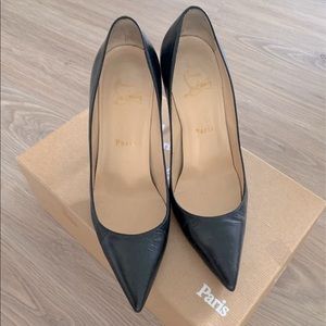 Christian Louboutin Decollete 554 black pumps